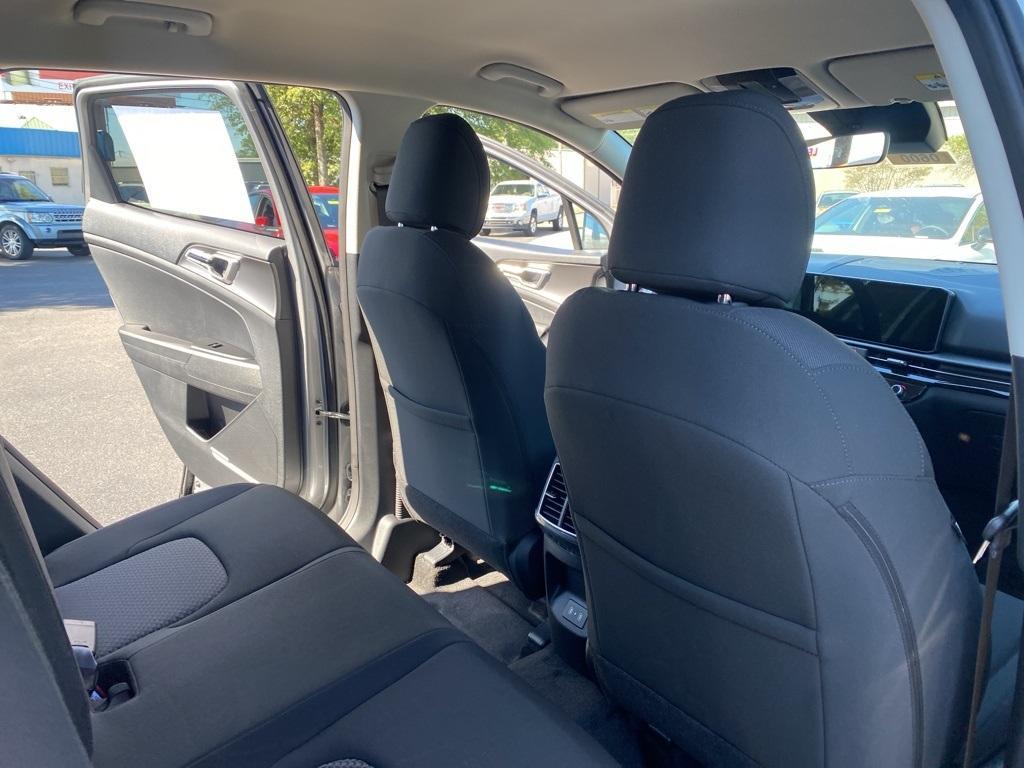 new 2026 Kia Sportage Hybrid car, priced at $32,565