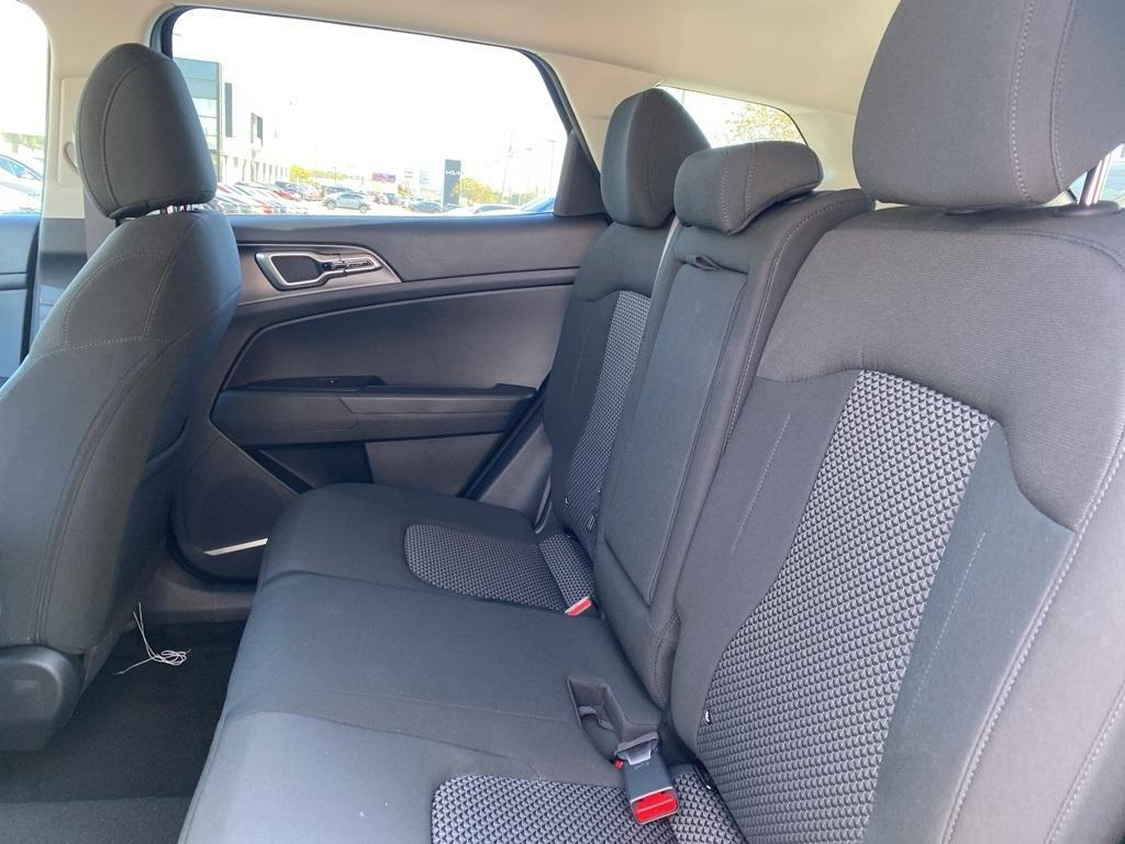 new 2026 Kia Sportage Hybrid car, priced at $32,565