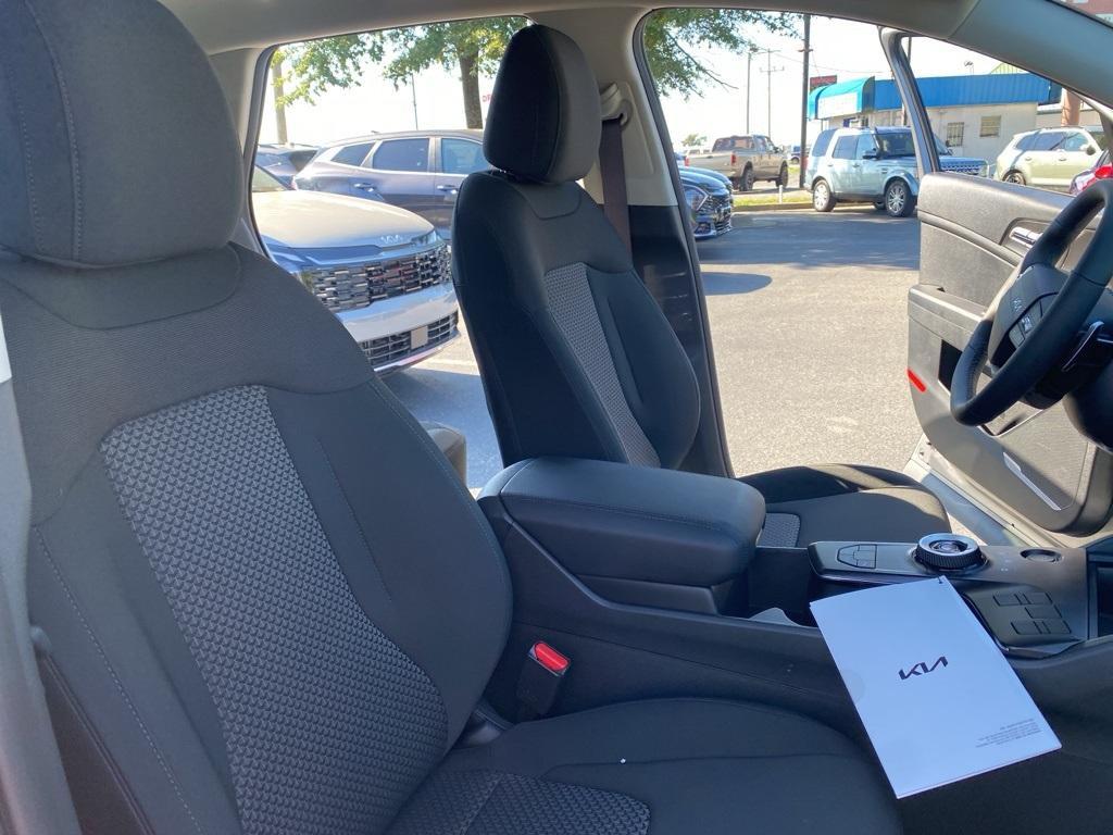 new 2026 Kia Sportage Hybrid car, priced at $32,565