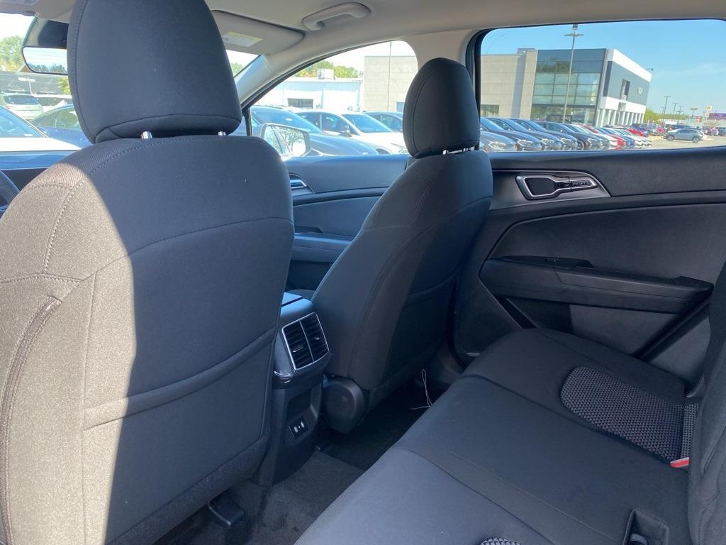 new 2026 Kia Sportage Hybrid car, priced at $32,565