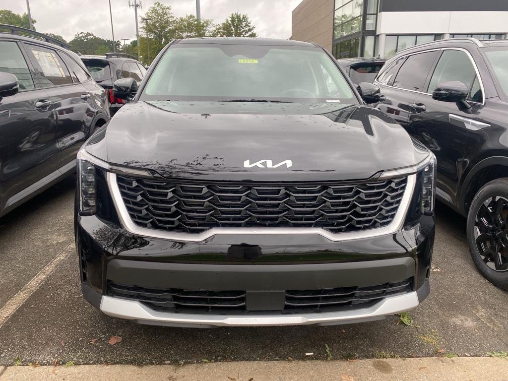 new 2026 Kia Sorento car, priced at $33,870