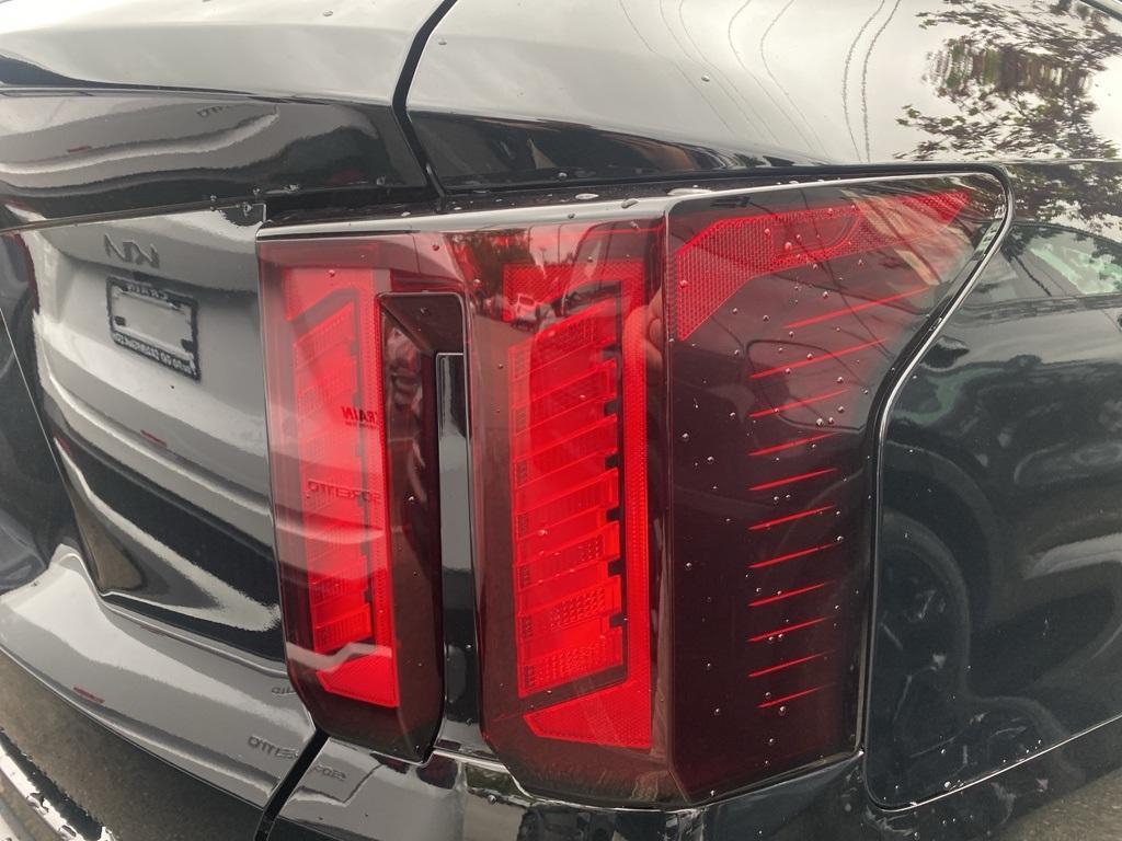 new 2026 Kia Sorento car, priced at $33,870