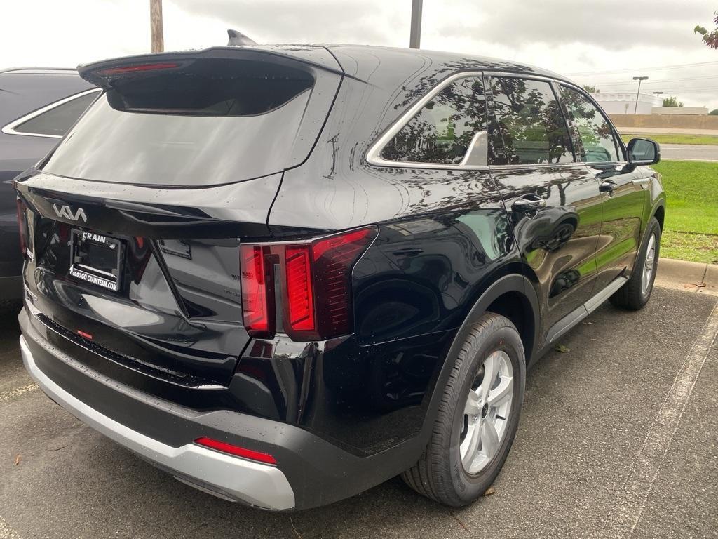 new 2026 Kia Sorento car, priced at $33,870