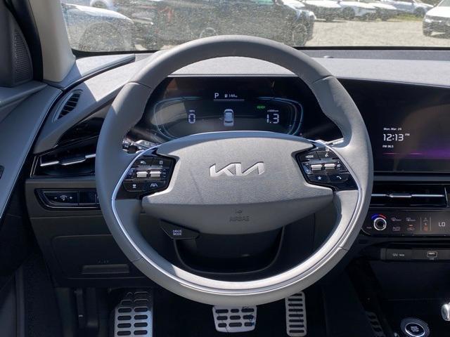 new 2025 Kia Niro car, priced at $33,640