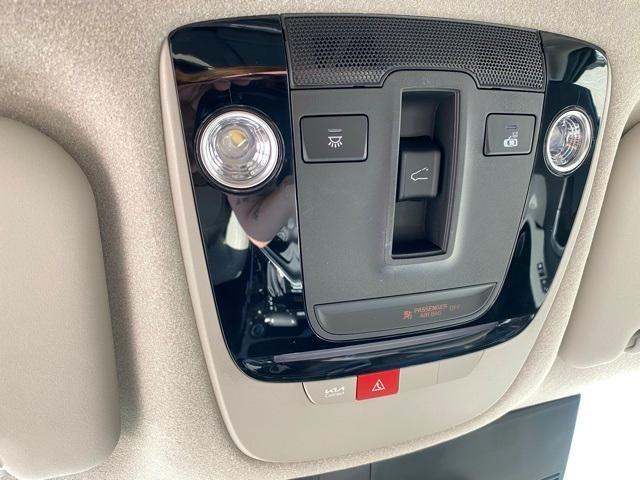 new 2025 Kia Niro car, priced at $33,640