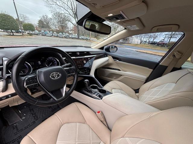 used 2019 Toyota Camry Hybrid car, priced at $20,567