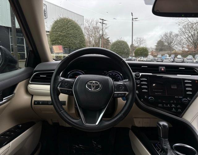 used 2019 Toyota Camry Hybrid car, priced at $20,567