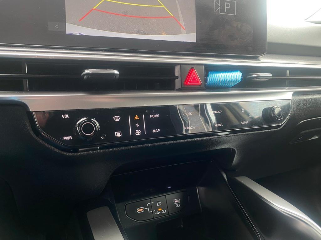 used 2024 Kia Sorento car, priced at $26,761