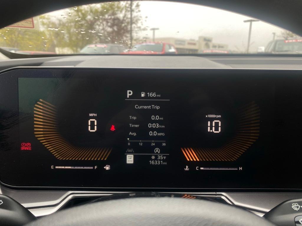 used 2024 Kia Sorento car, priced at $26,761