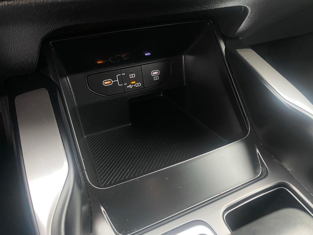 used 2024 Kia Sorento car, priced at $26,761