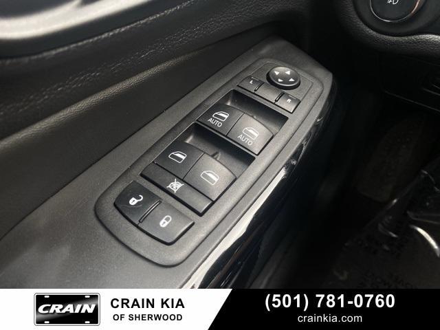 used 2023 Jeep Cherokee car, priced at $23,074