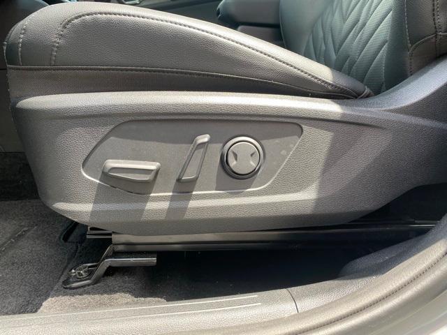 new 2025 Kia Sportage car, priced at $40,035