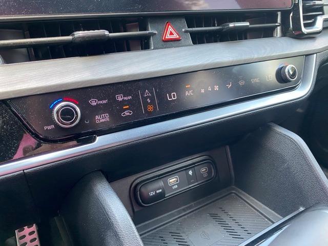 new 2025 Kia Sportage car, priced at $40,035