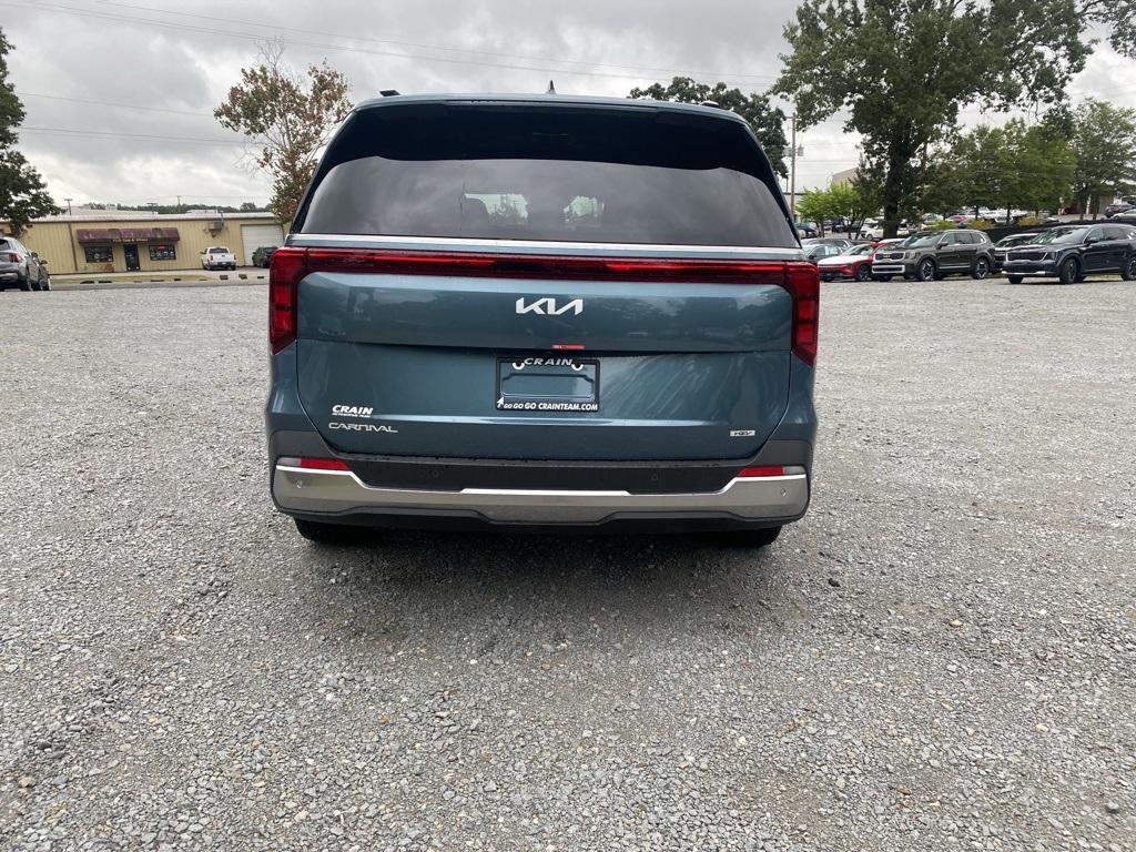 new 2026 Kia Carnival Hybrid car, priced at $50,285
