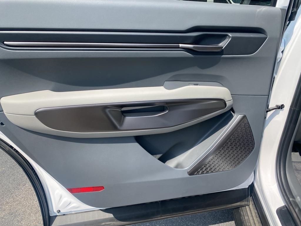 new 2026 Kia EV9 car, priced at $67,275
