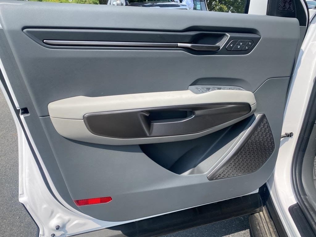 new 2026 Kia EV9 car, priced at $67,275