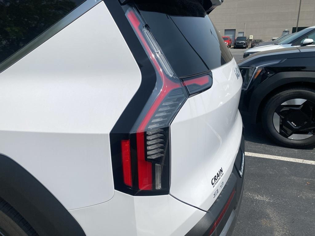 new 2026 Kia EV9 car, priced at $67,275