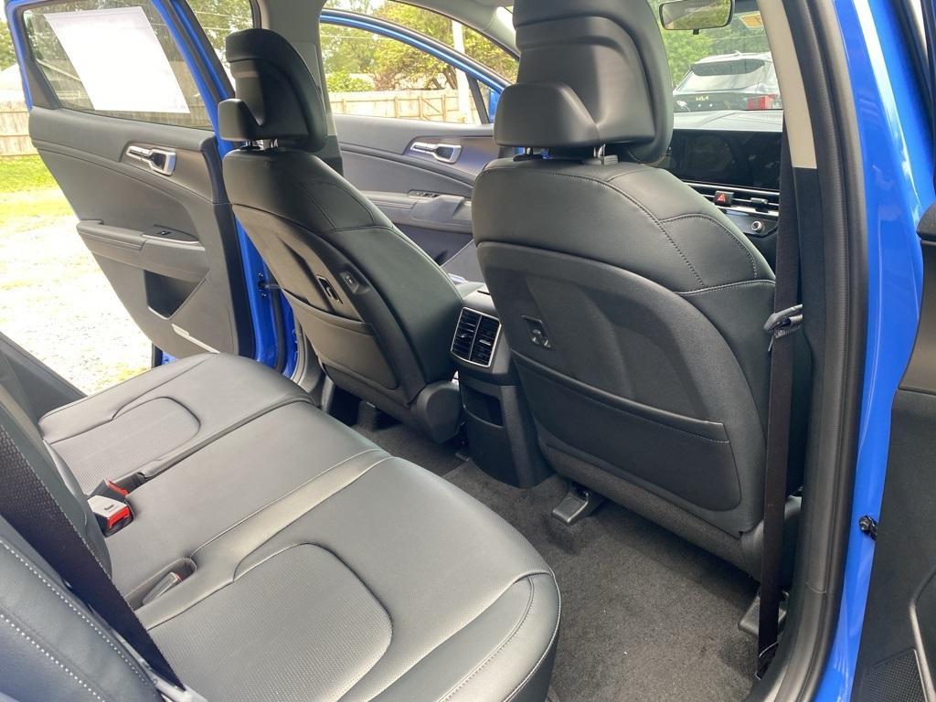 new 2026 Kia Sportage car, priced at $32,610