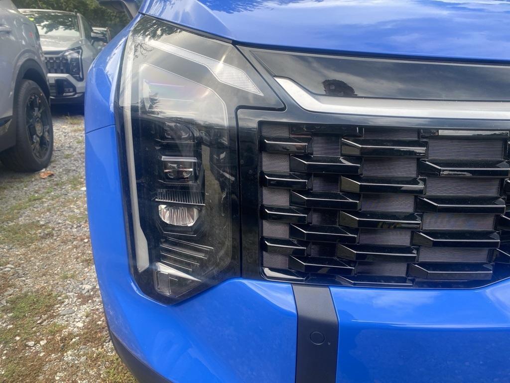 new 2026 Kia Sportage car, priced at $32,610