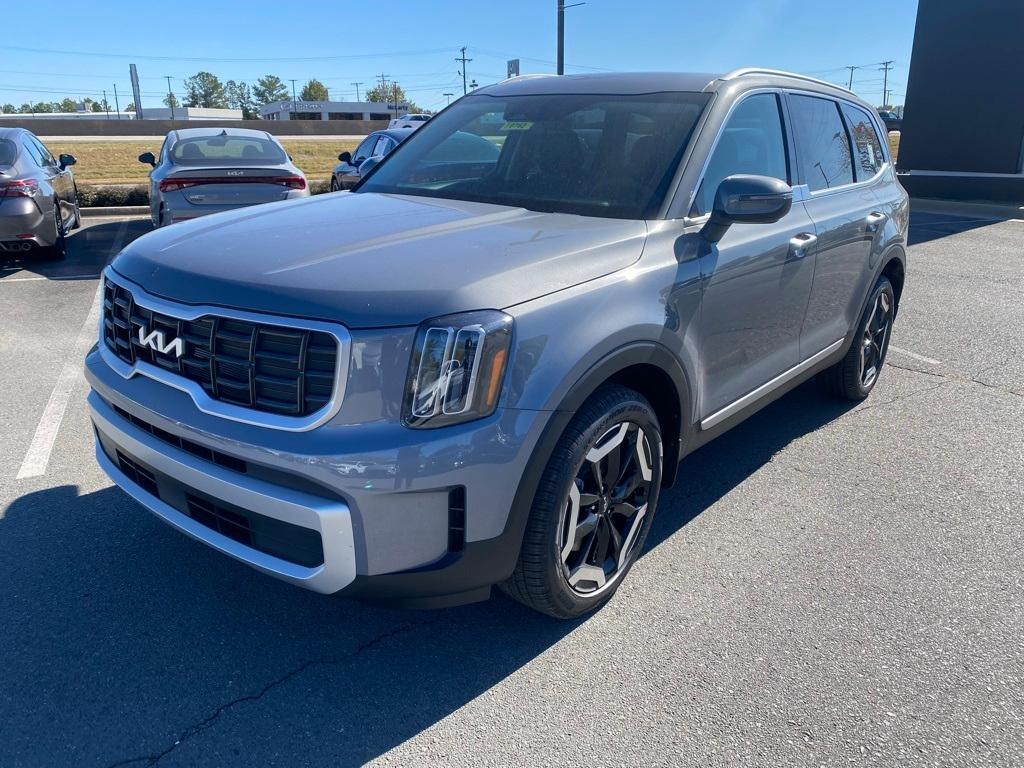 new 2025 Kia Telluride car, priced at $43,435