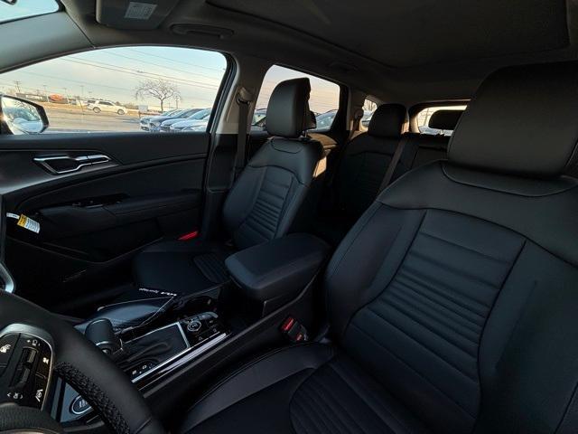 new 2025 Kia Sportage car, priced at $38,325