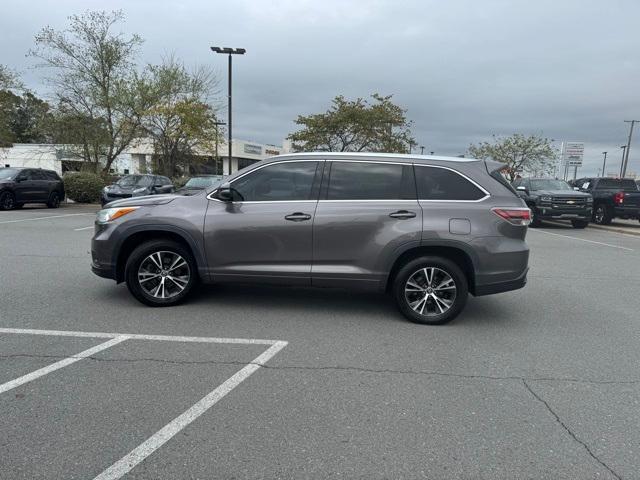 used 2016 Toyota Highlander car, priced at $16,743