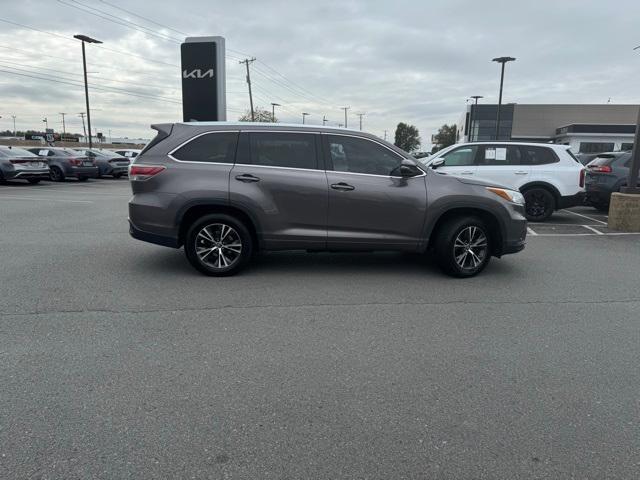 used 2016 Toyota Highlander car, priced at $16,743