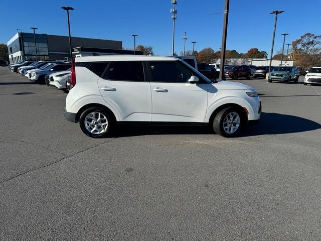 used 2022 Kia Soul car, priced at $17,273