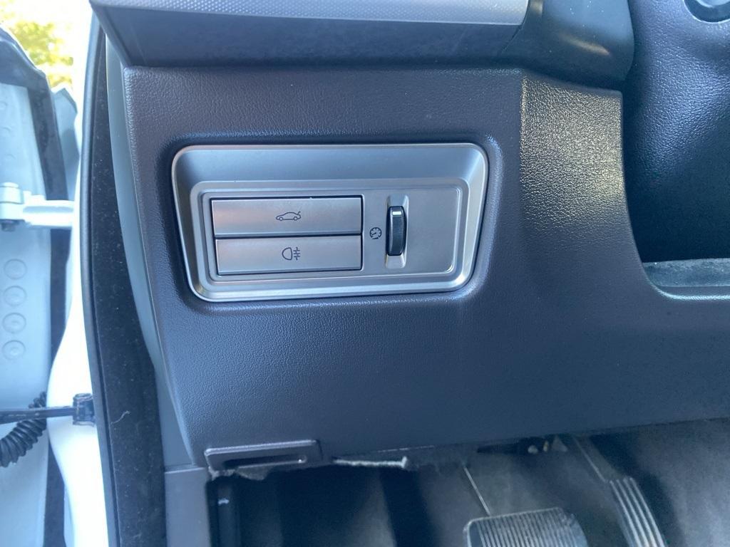 used 2011 Jaguar XF car, priced at $6,999