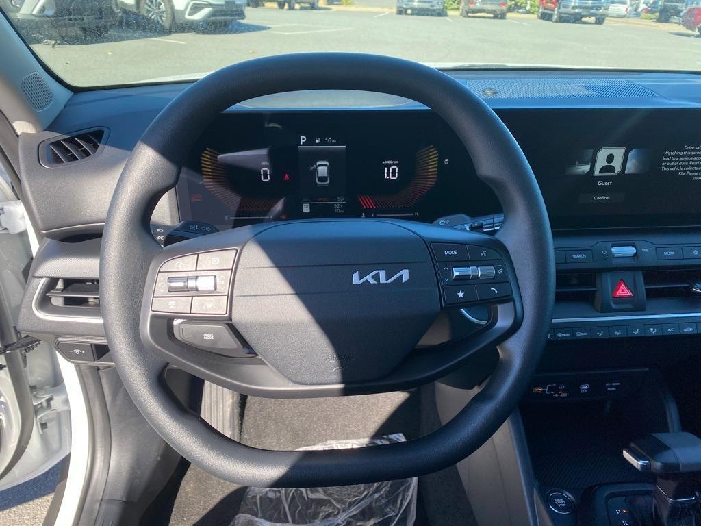 new 2025 Kia K4 car, priced at $24,580