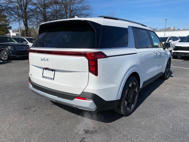 new 2025 Kia Carnival car, priced at $42,855