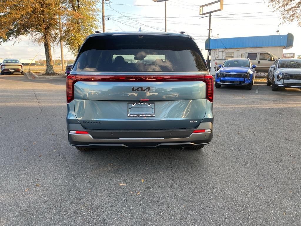 new 2026 Kia Carnival Hybrid car, priced at $55,365