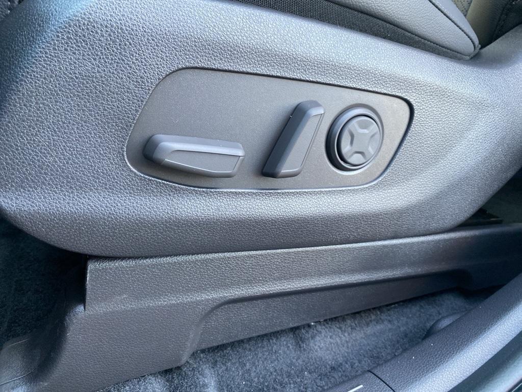 new 2026 Kia Carnival Hybrid car, priced at $55,365