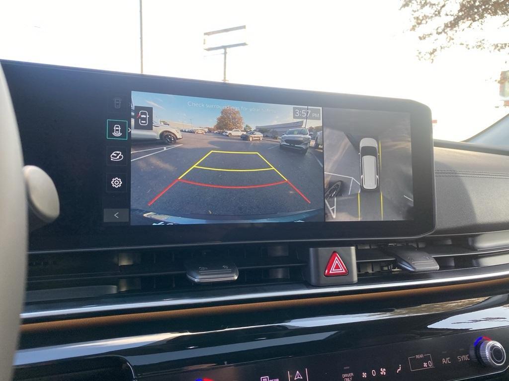 new 2026 Kia Carnival Hybrid car, priced at $55,365