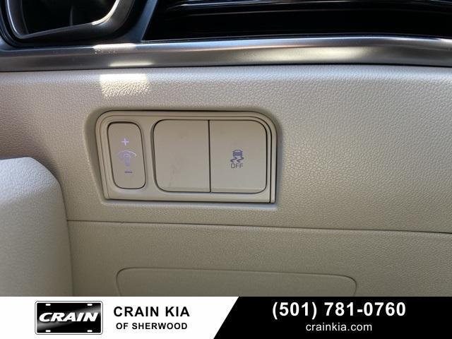 used 2025 Kia Sorento car, priced at $32,400