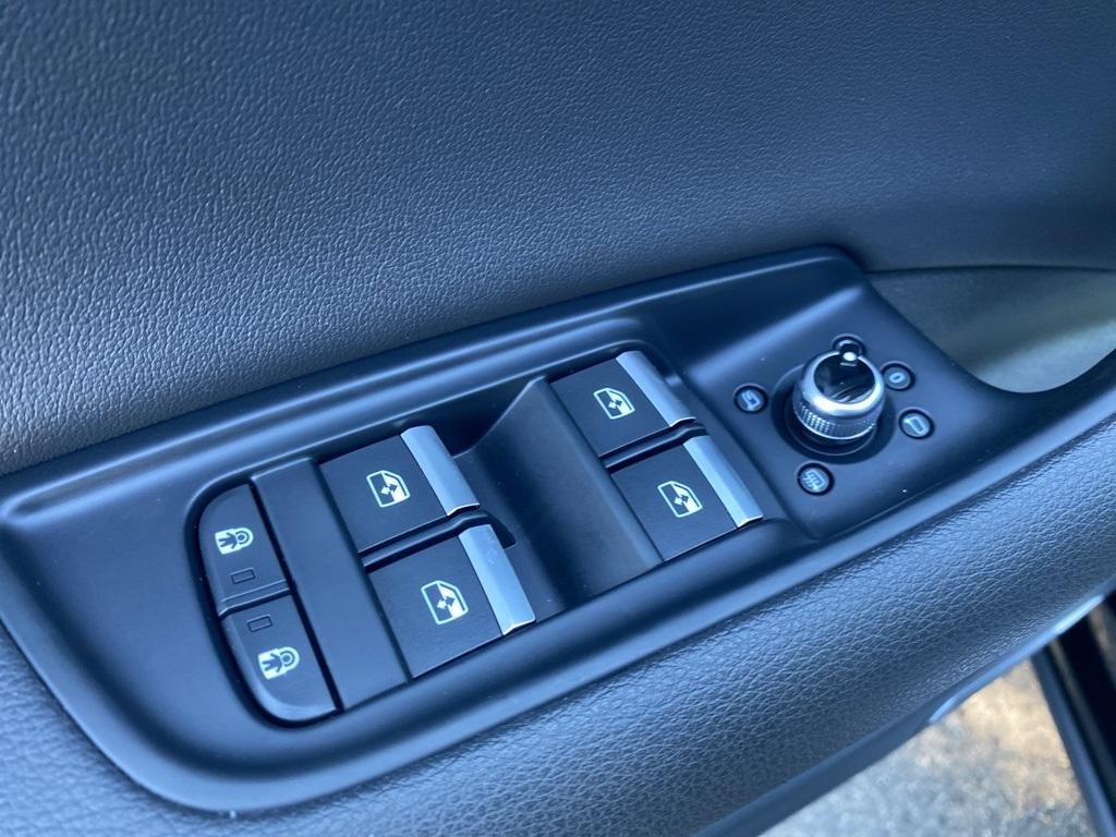 used 2021 Audi Q7 car, priced at $24,445