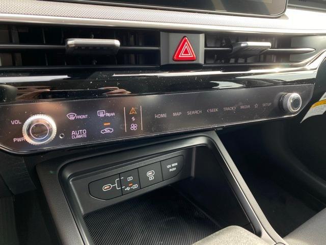 new 2025 Kia K5 car, priced at $28,825
