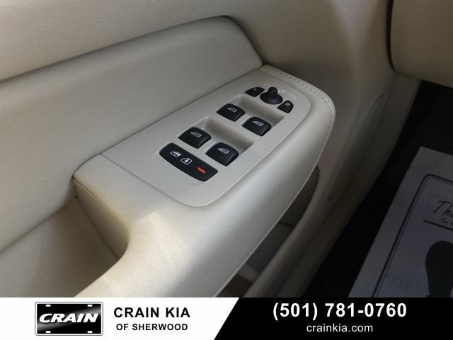 used 2023 Volvo XC60 Recharge Plug-In Hybrid car, priced at $41,300