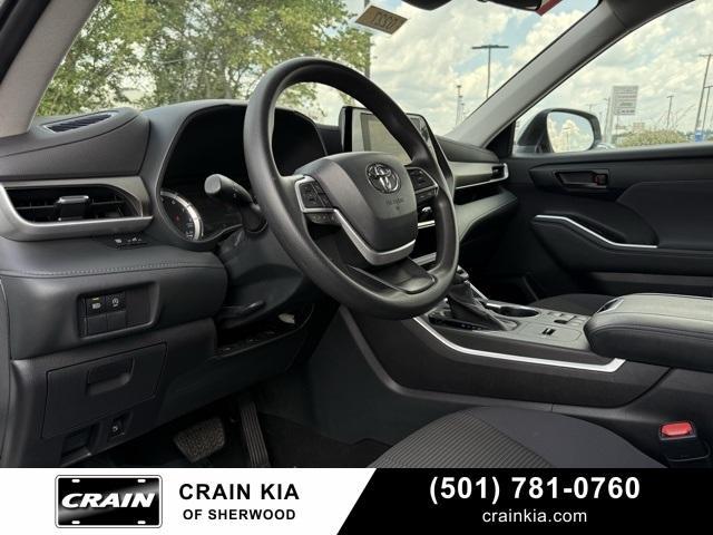 used 2023 Toyota Highlander car, priced at $35,450