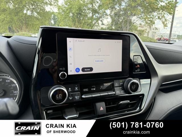 used 2023 Toyota Highlander car, priced at $35,450