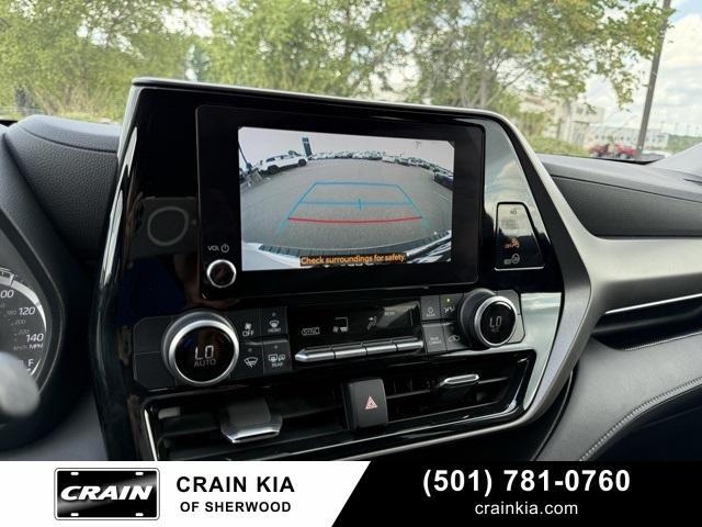 used 2023 Toyota Highlander car, priced at $35,450