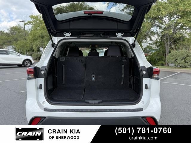 used 2023 Toyota Highlander car, priced at $35,450