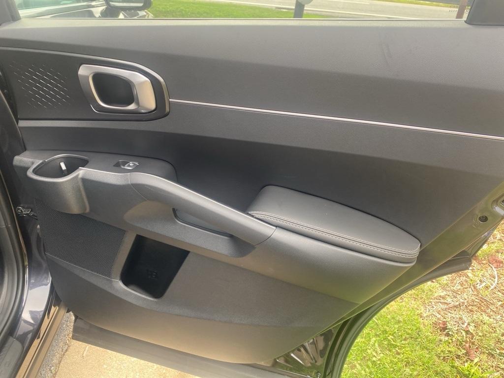 new 2026 Kia Sorento car, priced at $33,870
