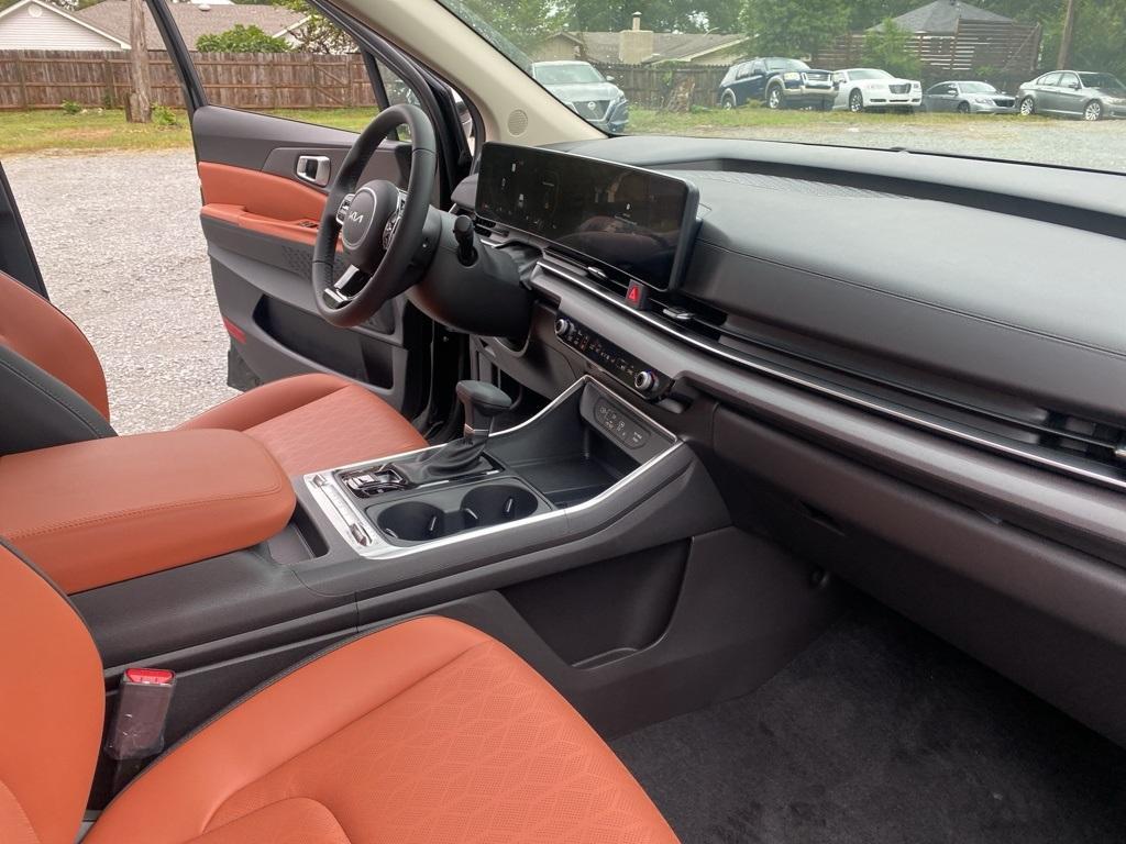 new 2026 Kia Carnival car, priced at $48,085
