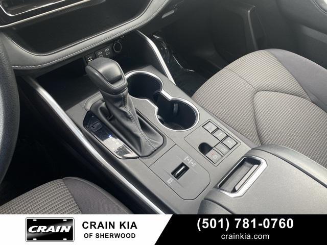 used 2023 Toyota Highlander car, priced at $33,983