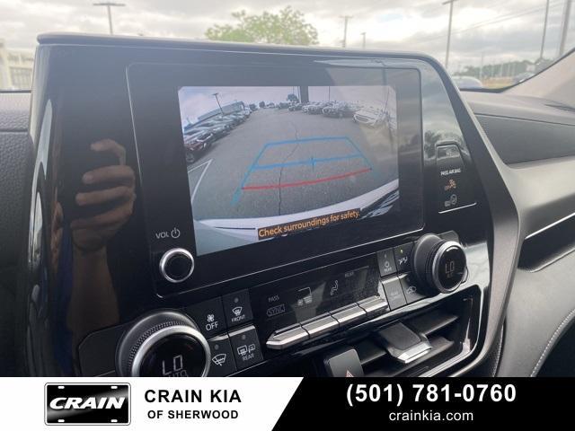 used 2023 Toyota Highlander car, priced at $33,983
