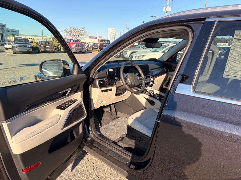 new 2025 Kia Telluride car, priced at $41,255