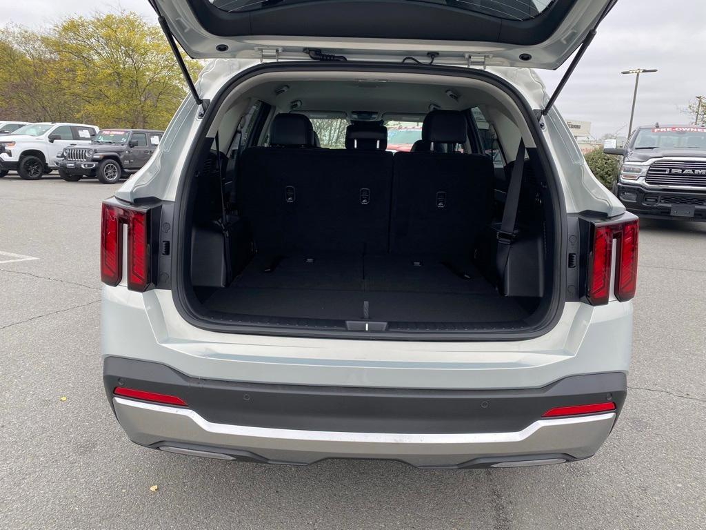 new 2026 Kia Sorento car, priced at $36,535