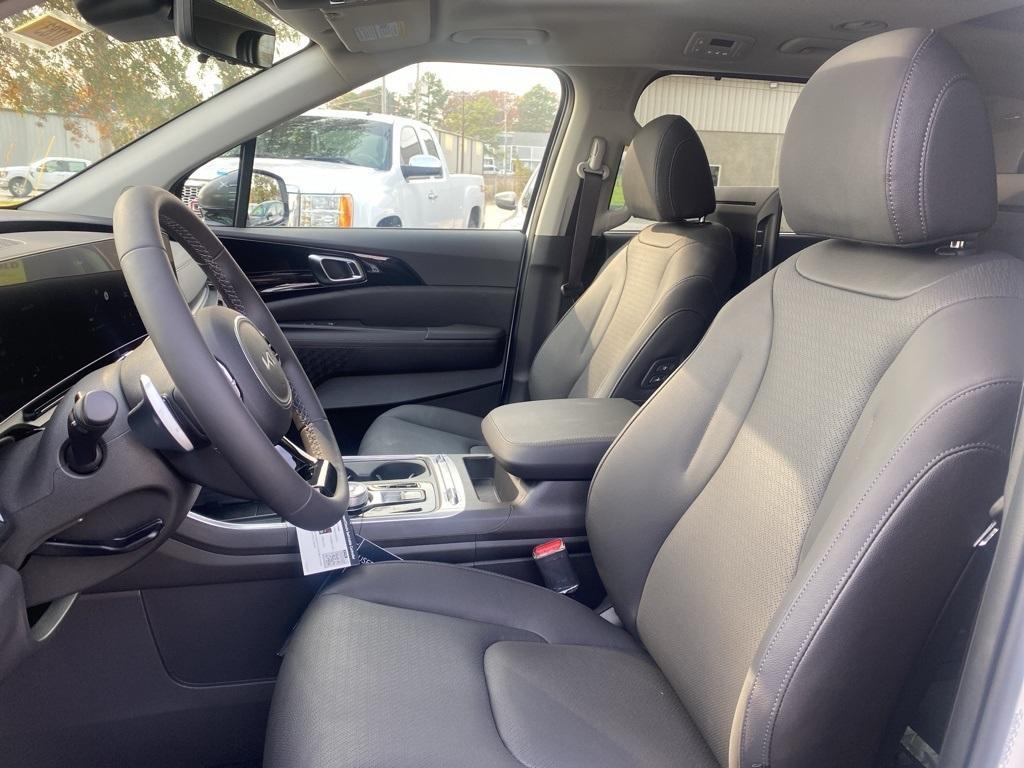 new 2026 Kia Carnival Hybrid car, priced at $57,520