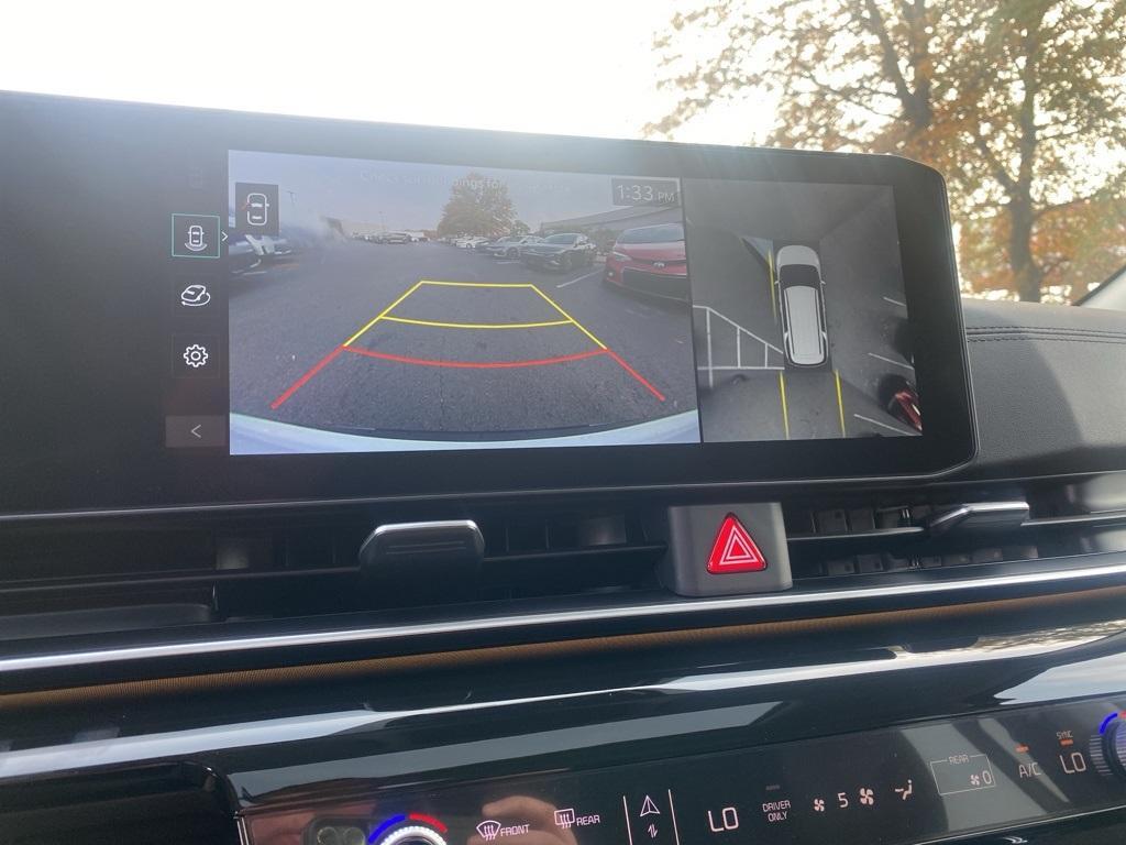 new 2026 Kia Carnival Hybrid car, priced at $57,520